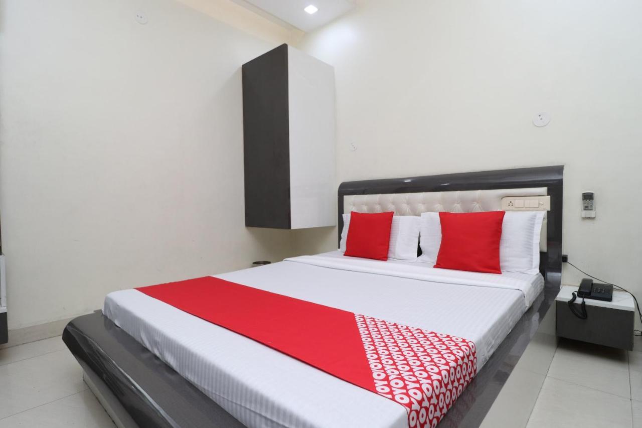 Oyo 29637 Hotel Kakkar Ludhiana Exterior photo