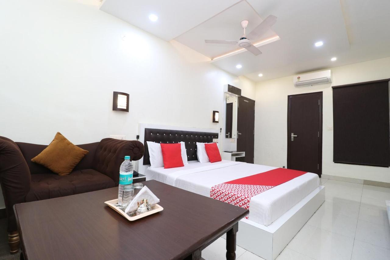 Oyo 29637 Hotel Kakkar Ludhiana Room photo
